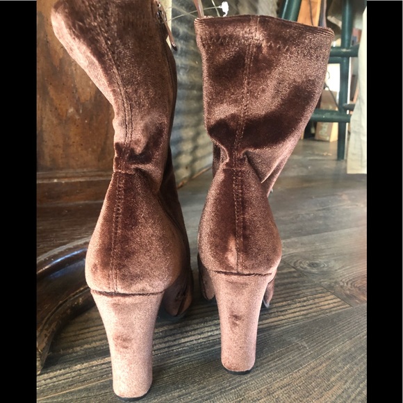 COPY - Women’s Boots - Picture 8 of 10